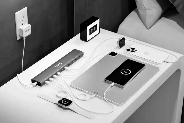 Nowy 10-portowy hub USB-C Plugable