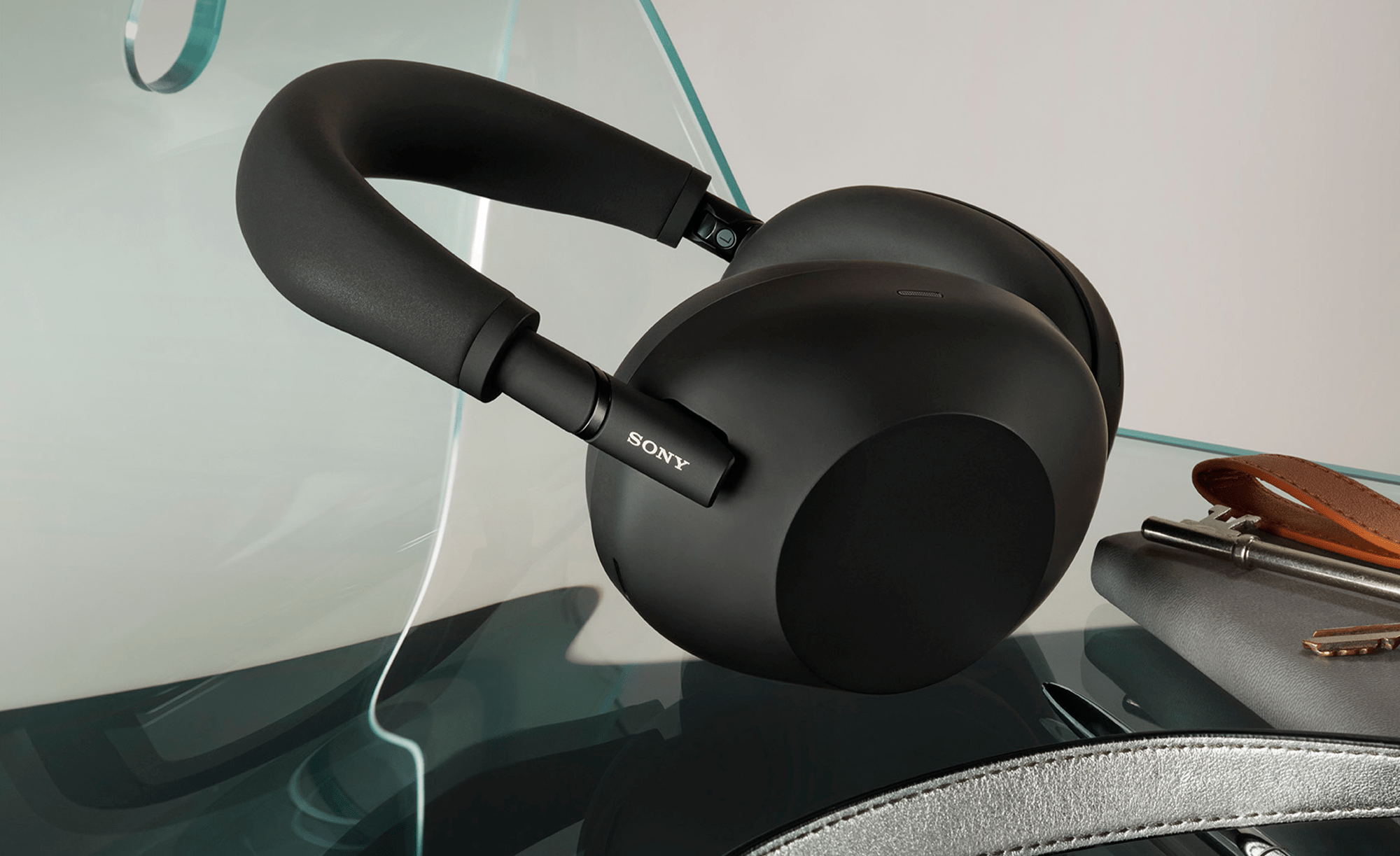 Sony WH-1000XM6: Rewolucja w słuchawkach czy ewolucja z premią cenową?