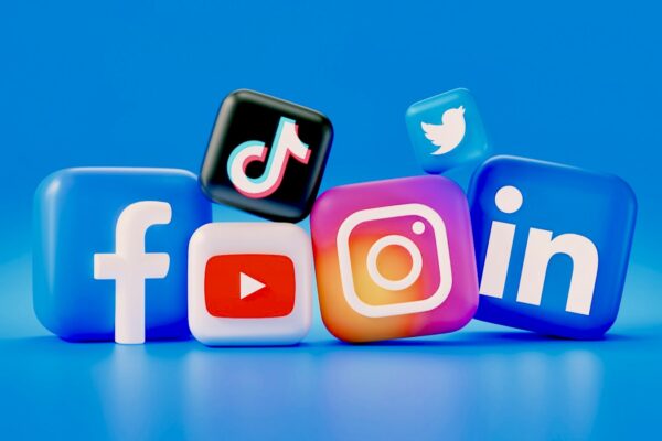 Formaty zdjęć na social media 2025 – aktualny poradnik