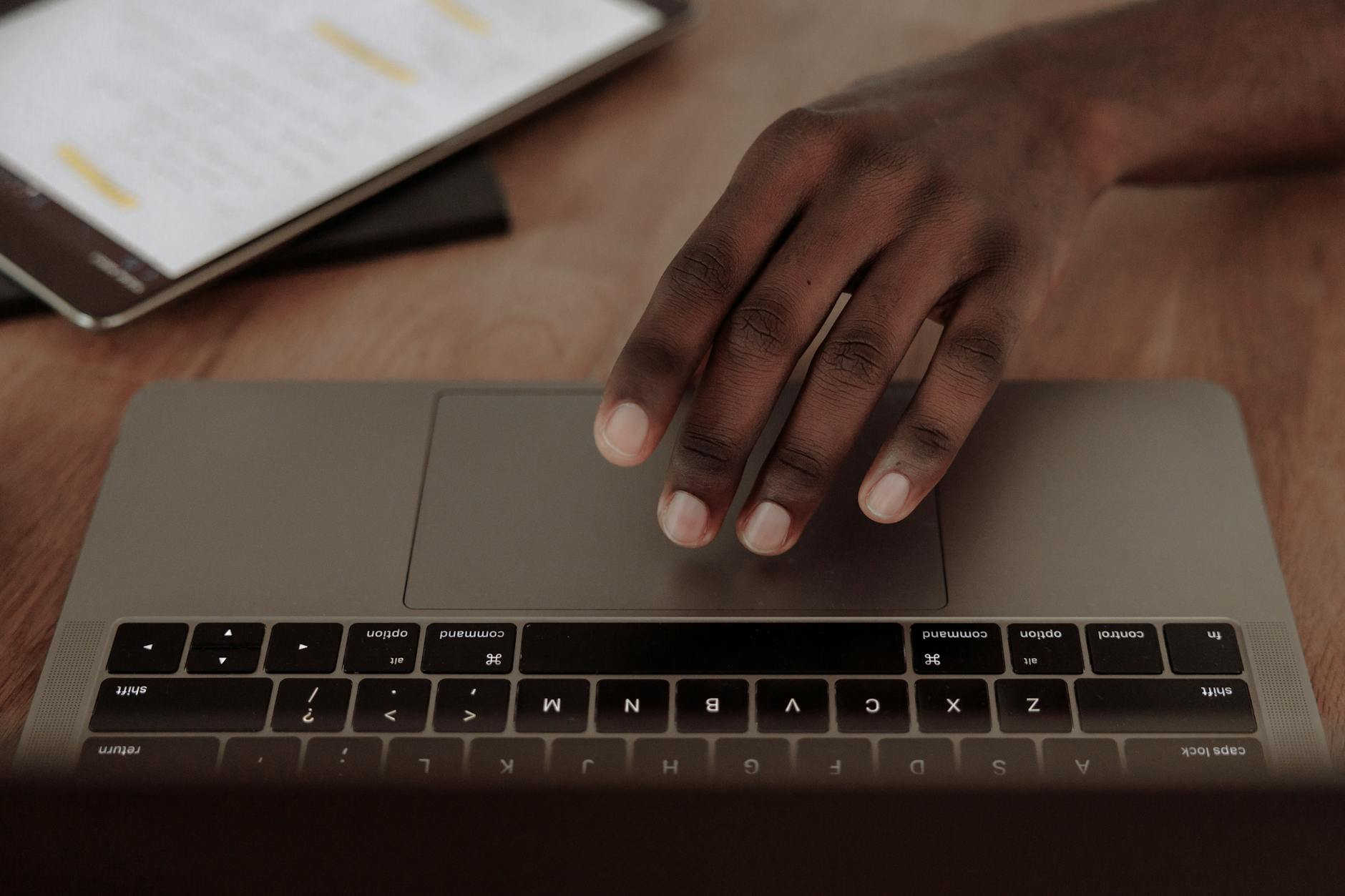 Nowe gesty touchpada w Windows 11: co warto wiedzieć?