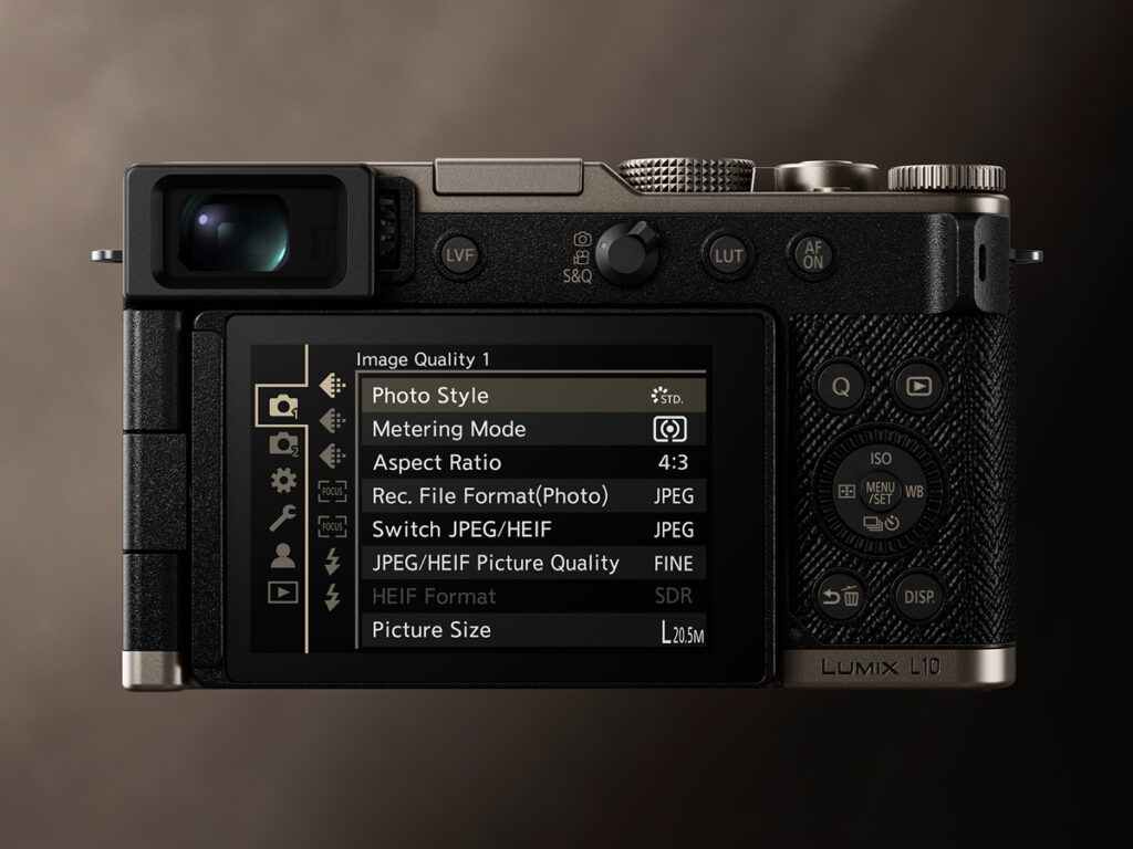 Panasonic Lumix L10 – recenzja i opinia: kompakt, na który czekało wielu fotografów