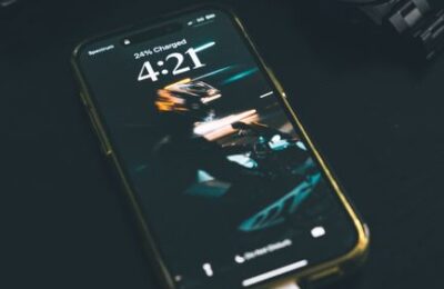 Smartfon z długą baterią 2026 – ranking i test czasu pracy