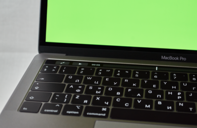 Laptop MacBook Pro z procesorem M5 – premiera 2026