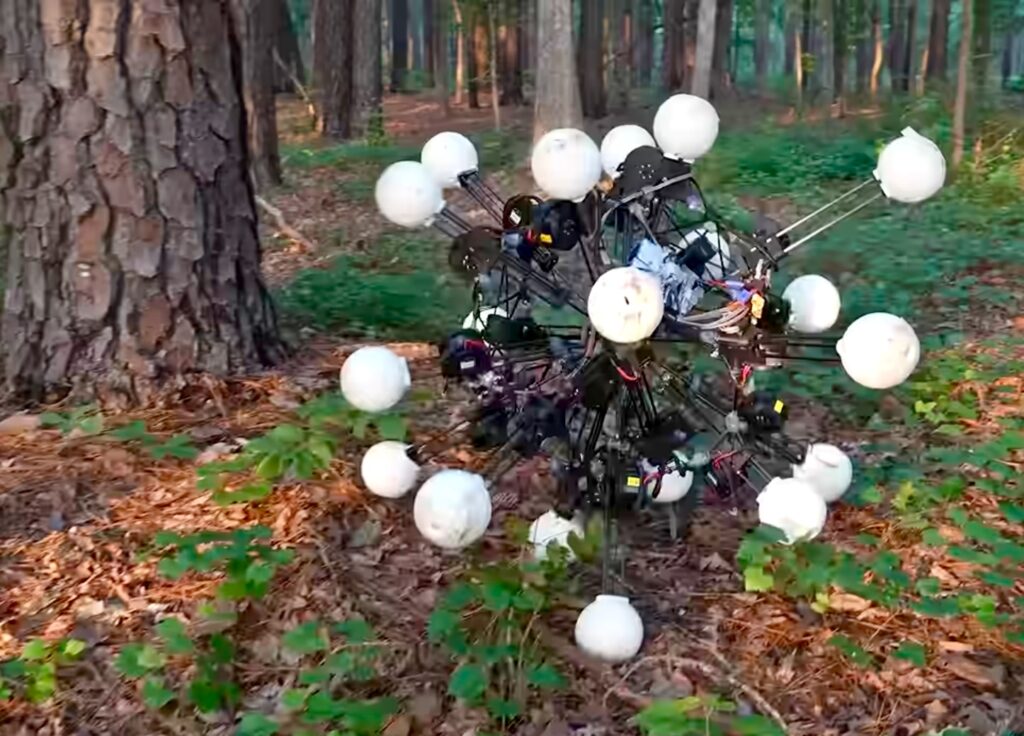 Robot Argus z Duke ma 20 nóg i 20 oczu, a wzorem był morski jeżowiec