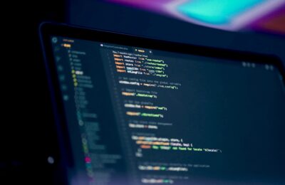 12 terminów AI, które warto znać w 2026 roku