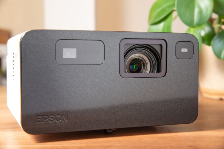 Wanbo X5 Pro – recenzja projektora, który chce zastąpić telewizor