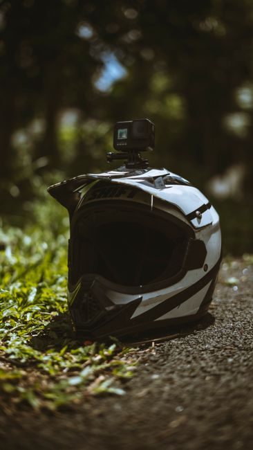 Porównanie kamer 360 stopni: które modele sprawdzą się najlepiej do filmowania sportów ekstremalnych?