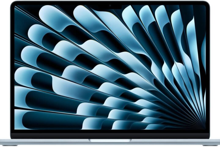 Zakup laptopów Apple mac w 2026: 4 modele i błędy, których unikać