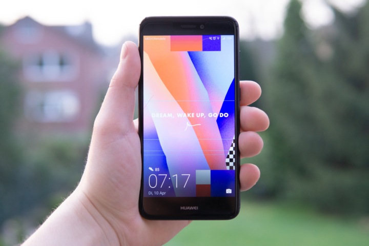 Jakie smartfony z HarmonyOS warto kupić w 2026?